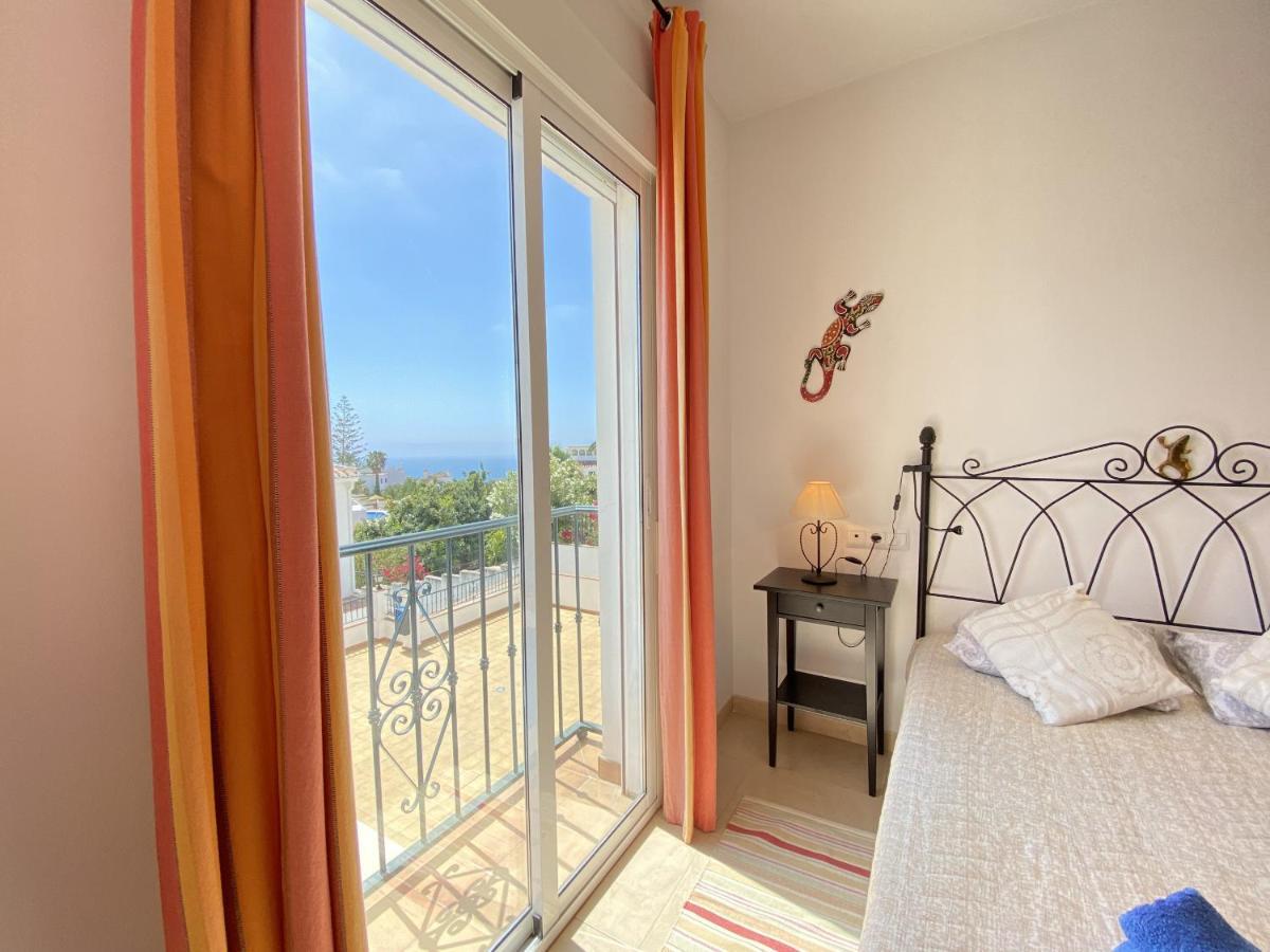 Chimenea Pinar 2 Apartments Casasol Nerja Bagian luar foto