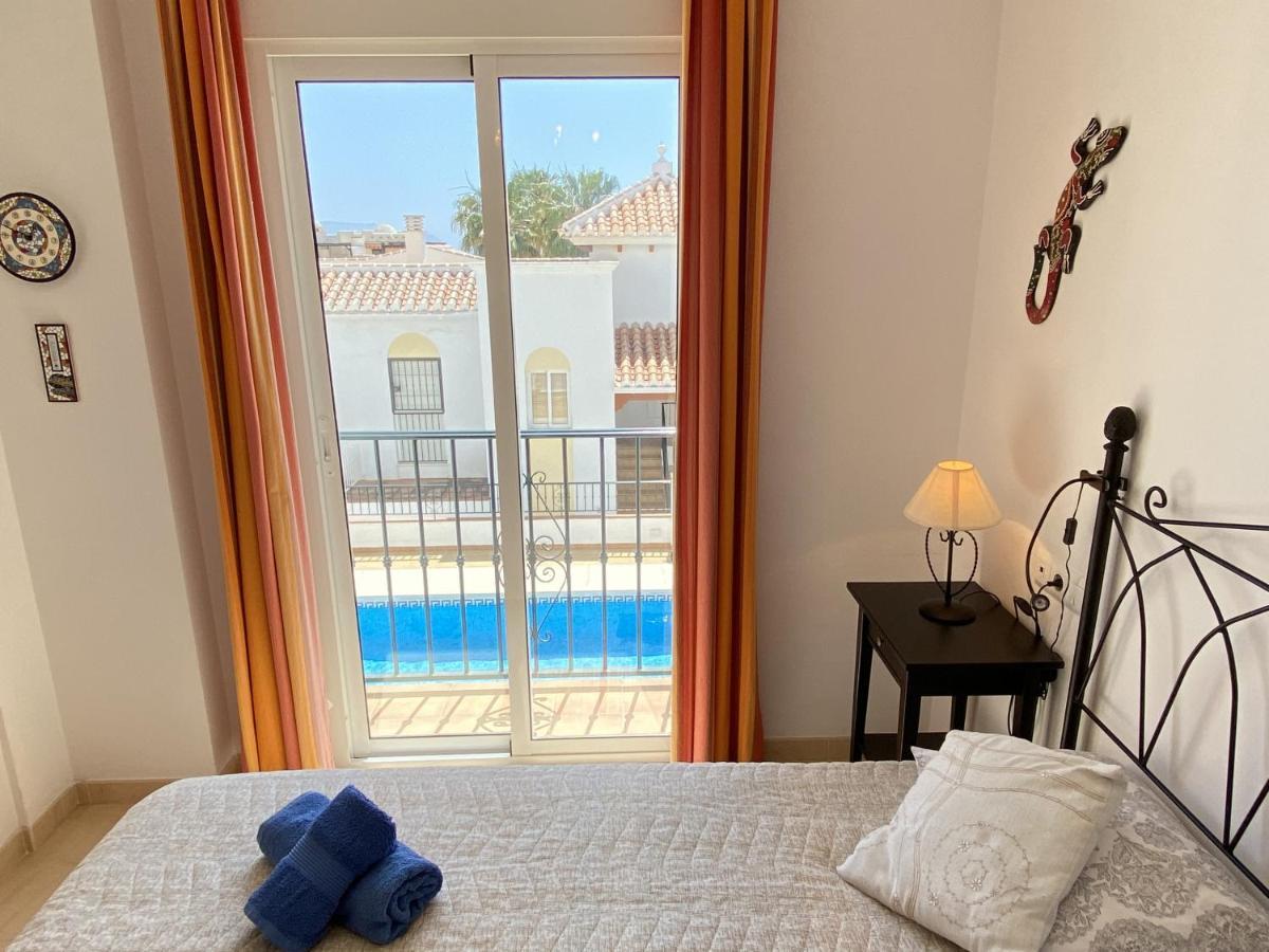 Chimenea Pinar 2 Apartments Casasol Nerja Bagian luar foto